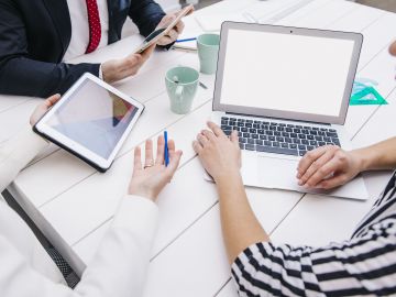 LA FORMAZIONE DELLA PROVA IN DIBATTIMENTO, LE REGOLE PER L'ESAME INCROCIATO, LA DISCUSSIONE E LA DECISIONE DI PRIMO GRADO